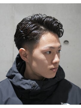 メッツ 原宿(METS) MEN'S/毛流れパーマ×サイドパート/ビジネスヘア