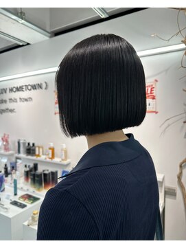 ソーソー(SoSo) 縮毛矯正×ボブダークパープル