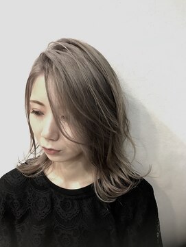 テクノ(TECHNO) ホワイトグレージュ