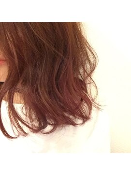 モイシェン(mauschen) さりげないピンクのハイライト3Dカラー