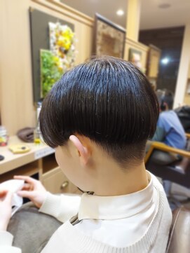 エルバイシオン(aile by sion) 刈り上げハンサムショート