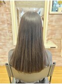 グレージュ艶感うる艶髪イメチェン