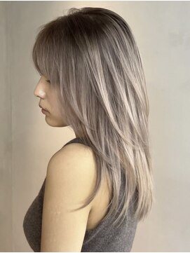 サイン 渋谷(SIGN) レイヤーカットイヤリングカラーインナーカラーケアブリーチ