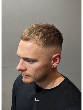 クフィア メンズヘアー カンポ 天王寺店(CUFFIA MEN'SHAIR CAMPO) クロップ×フェード/ベリーショート