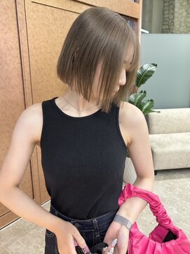 マティー(MATTY) 切りっぱなしBob×ハイトーングレージュ