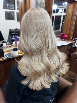 クロエバイラヴィズム  横越店蔦屋書店店内(CLOE by LUVISM) 【ホワイトベージュ】