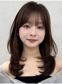 顔まわりレイヤーカットバタフライカットココアブラウン