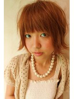 ブーケ(BOUQUET)&nbsp;前下がりのショートスタイルで毛先に動きをつけました。