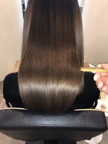 アールサロン アオヤマ(Rr SALON AOYAMA) プラチナミネコラストレート