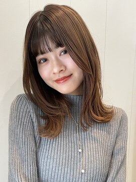 ガーデン ムサシコスギ(GARDEN MUSASHIKOSUGI) 外ハネミディアム レイヤースタイル 似合わせカット　フルバング