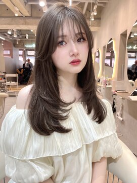 グロー 大宮(GLROW) レイヤーカット 大宮 韓国 顔まわり ショコラベージュ