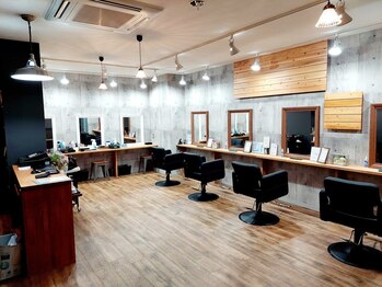 ベベ 合志店(BEBE)の写真/【オーガニックカラー専門店/カラー+Tr⇒¥2750～】一人一人に寄り添った接客と丁寧な施術が人気の秘密♪