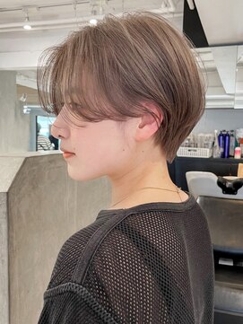 シオン(shion) ショート美髪おくれ毛前髪カット韓国ヘア_ba405102