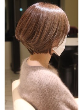 レウナ 外苑前(Reuna) 【30代40代50代】カットで決まる大人可愛いショートボブ ボブ