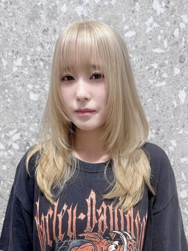 サンク 原宿 表参道(cinq) ダブルカラー顔周りレイヤーカットミルクティーベージュ韓国前髪