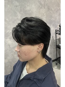 ショートウルフ×フェザーパーマ