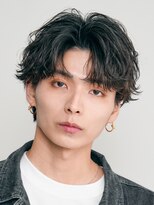 テン 心斎橋(tenn.)&nbsp;難波ニュアンスパーマ毛流れセンターパートウルフフェザーパーマ