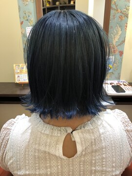 アリスバイヘアーモア(ALICE by Hair More) 派手髪ネイビーカラー