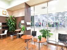 美容室 サピージュ(Sapige)の雰囲気（緑と木に包まれたキレイな店内です★買い物ついでに！/豊橋）