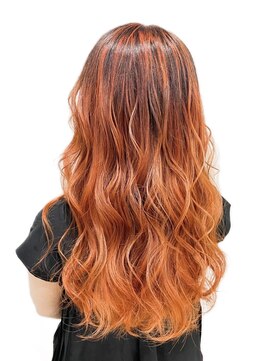 ホワイト 梅田(white) *デザインカラー*暁色に輝く夕焼け