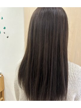 プリモ ビューティーアンドリラックス(Primo Beauty&Relax) ダークグレージュストレート