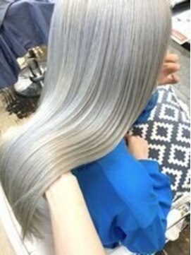 ヒート バイ アンカットラウンジ 渋谷(HEAT by UNCUT&LOUNGE) ☆ダブルカラー/シルバーカラー/ケアブリーチ/ハイライト[渋谷］