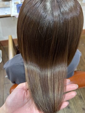 ル コワン ククー(Le coin coucou) 酸性ストレート