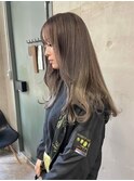 くすみベージュ