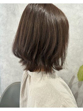 ルーツ(Roots) ボブレイヤー/ボブ/ラベンダーアッシュ/くすみカラー