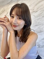 簡単スタイリングヘアセンターパートゆるふわロングハイレイヤー