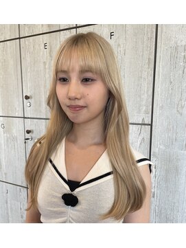 ソレイユトウキョウシブヤ(SOLEIL TOKYO shibuya) ロングレイヤーくびれヘア韓国ブリーチ金髪