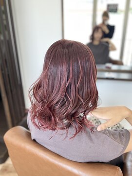 ピンクブラウン