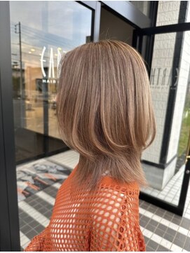 アースオーセンティック 扶桑店(EARTH Authentic) 抜け感レイヤーでつくる柔らかミディ