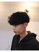 シーンバイラッド ヘルム(SCENE by RAD helm) 清潔感抜群ツーブロックセンターパートメンズカットビジネスヘア