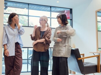 アネラヘアー(Anela hair)の写真/女性同士だから分かり合える！女性ならではのお悩み事など、お気軽にご相談ください♪