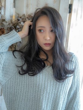 ウニカ デ ビエモン(UN1CA de BIEMON) 大人ガーリー斜めバングウェーブロング アッシュブラウン