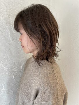 イームズ(EAMES) くびれミディアムレイヤー