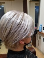 レーヴヘアー(r'eve hair)&nbsp;ホワイトシルバー