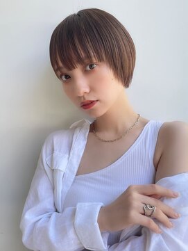 トルネード(TORNADO) 丸みショート シースルーバング エギョモリ 骨格補正カットA0318