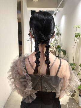 セブンベルベット(7 Velvet) タイトツイン編みおろしアレンジ