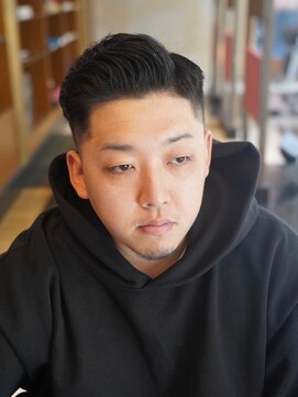 メリケンバーバーショップ コウベ(MERICAN BARBERSHOP KOBE) サイドパートa