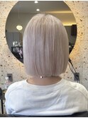 ホワイトベージュ