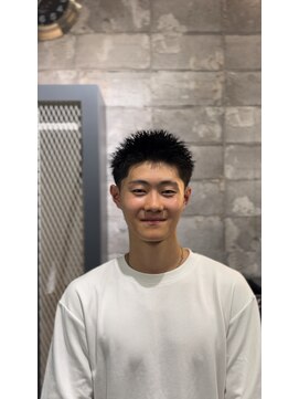 フランクスバーバーリベラルド 横浜(FRANK'S BARBER LIBERALD) テーパーフェードスパイキーショート　Ｓ