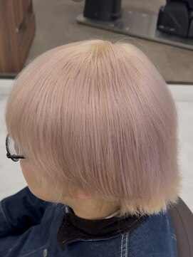 アールシリウス(R,SIRIUS) ブリーチ2回で出来るホワイトピンクカラー