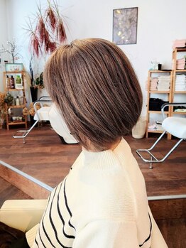 ガーデン(Garden)の写真/白髪を活かしたヘアデザインの提案!白髪染めでも艶と透明感◎だから、デザインカラーの感覚で染められる♪