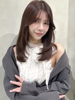 ナナローネス 渋谷(nana loness)&nbsp;レイヤーカット　ミディアムレイヤー　顔周りレイヤー　ベージュ