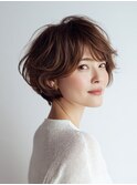 40代白髪ぼかし丸みショート