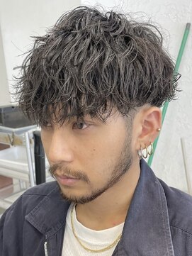 フィフス 大分(fifth) 大分メンズパーマツイストスパイラルパーマ波巻きパーマツイスパ