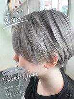 サイワイマチ美容室&nbsp;ショート×シルバーグレー