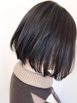 ニコラ(NICOLA) どこに流れてもかわいい！ニコラのボブ！